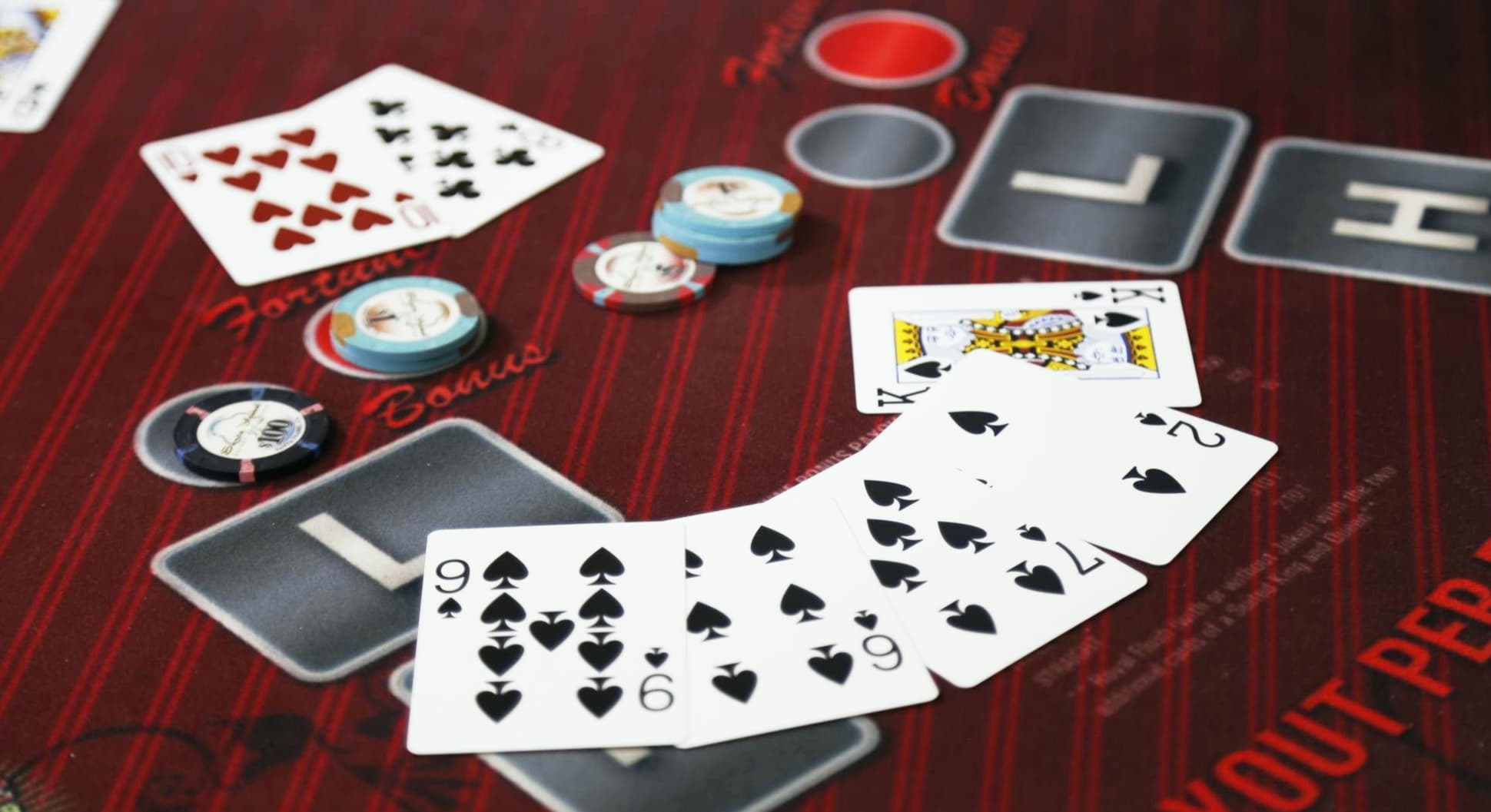 885% Signup casino bonus at Emu Casino
