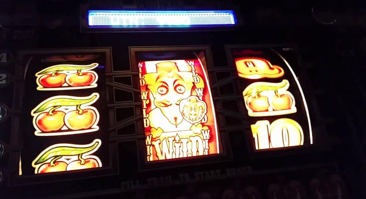 855% First Deposit Bonus at Emu Casino