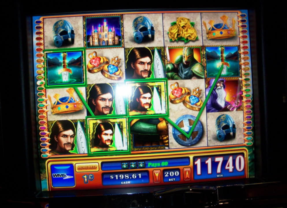﻿$815 Daily freeroll slot tournament at River Belle Casino