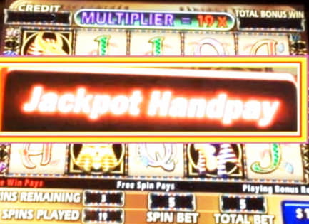 210 Loyalty Free Spins! at bWin Casino