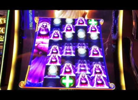 EURO 870 Daily freeroll slot tournament at Spin Palace Casino