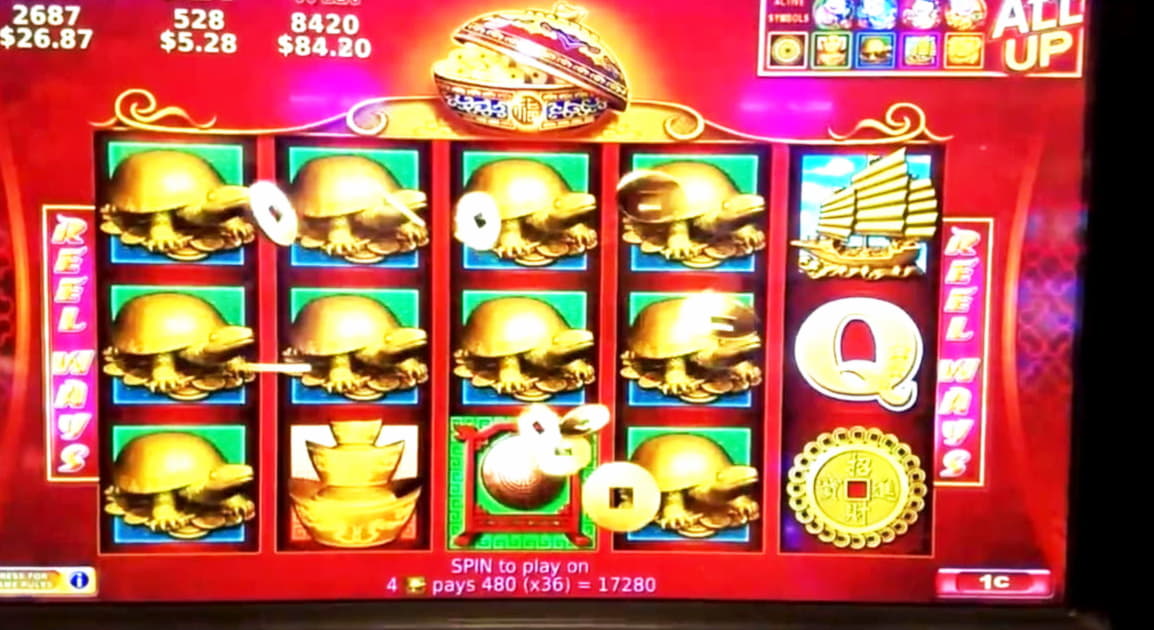 €650 Daily freeroll slot tournament at Lucky Red Casino