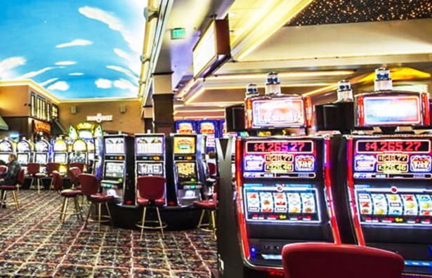 €930 Daily freeroll slot tournament at Casino-X