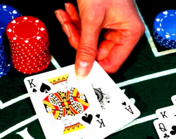€2415 no deposit bonus code at Lucky Nugget Casino