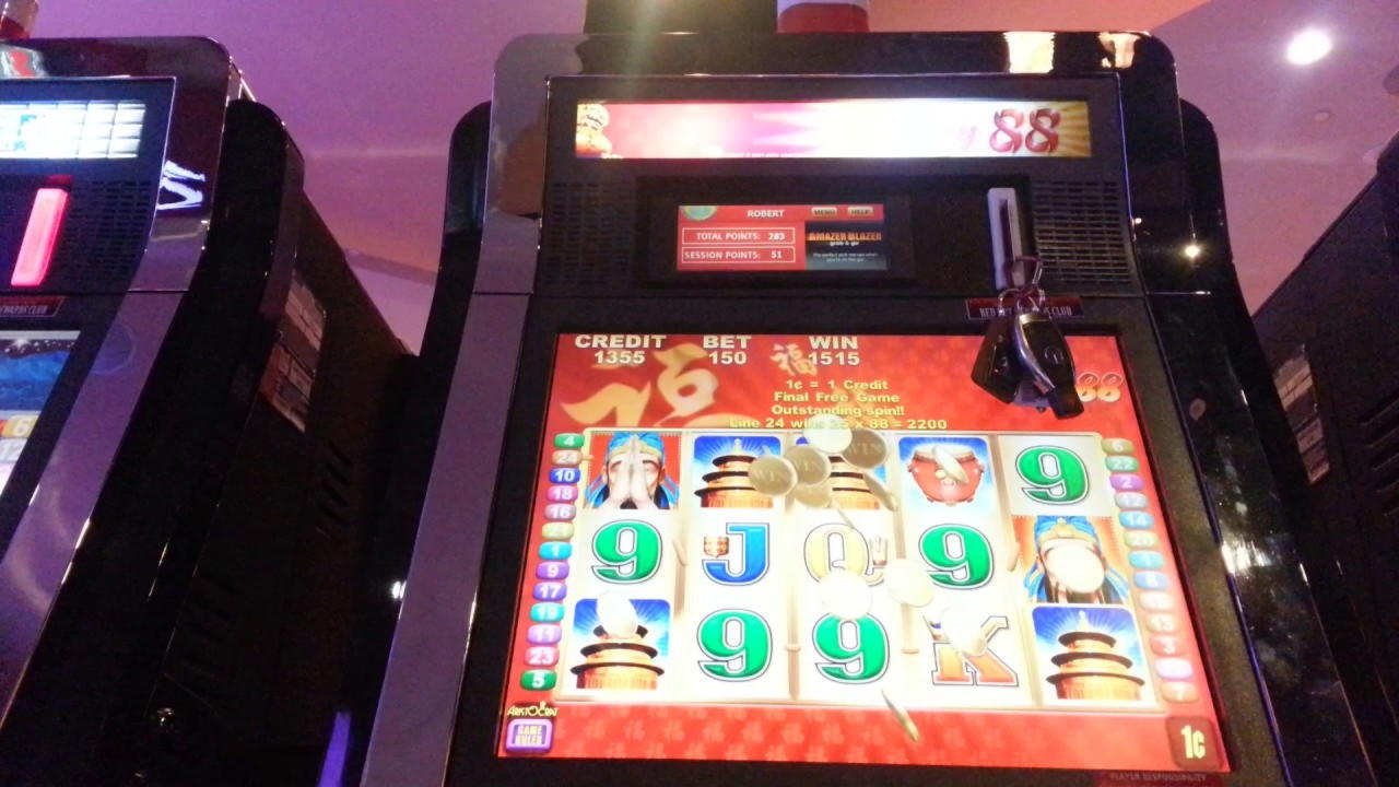 66 free spins at Lucky Red Casino