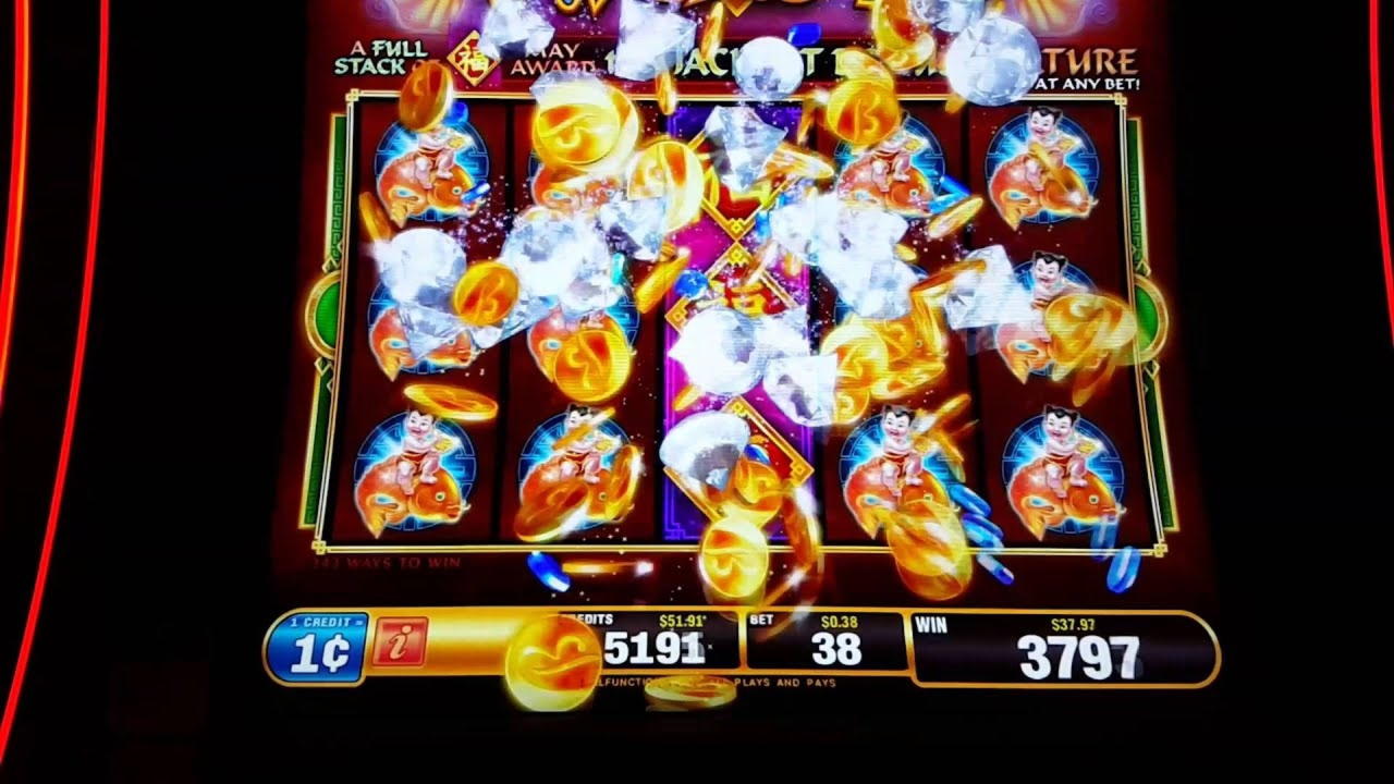 EUR 885 Daily freeroll slot tournament at Betway Casino