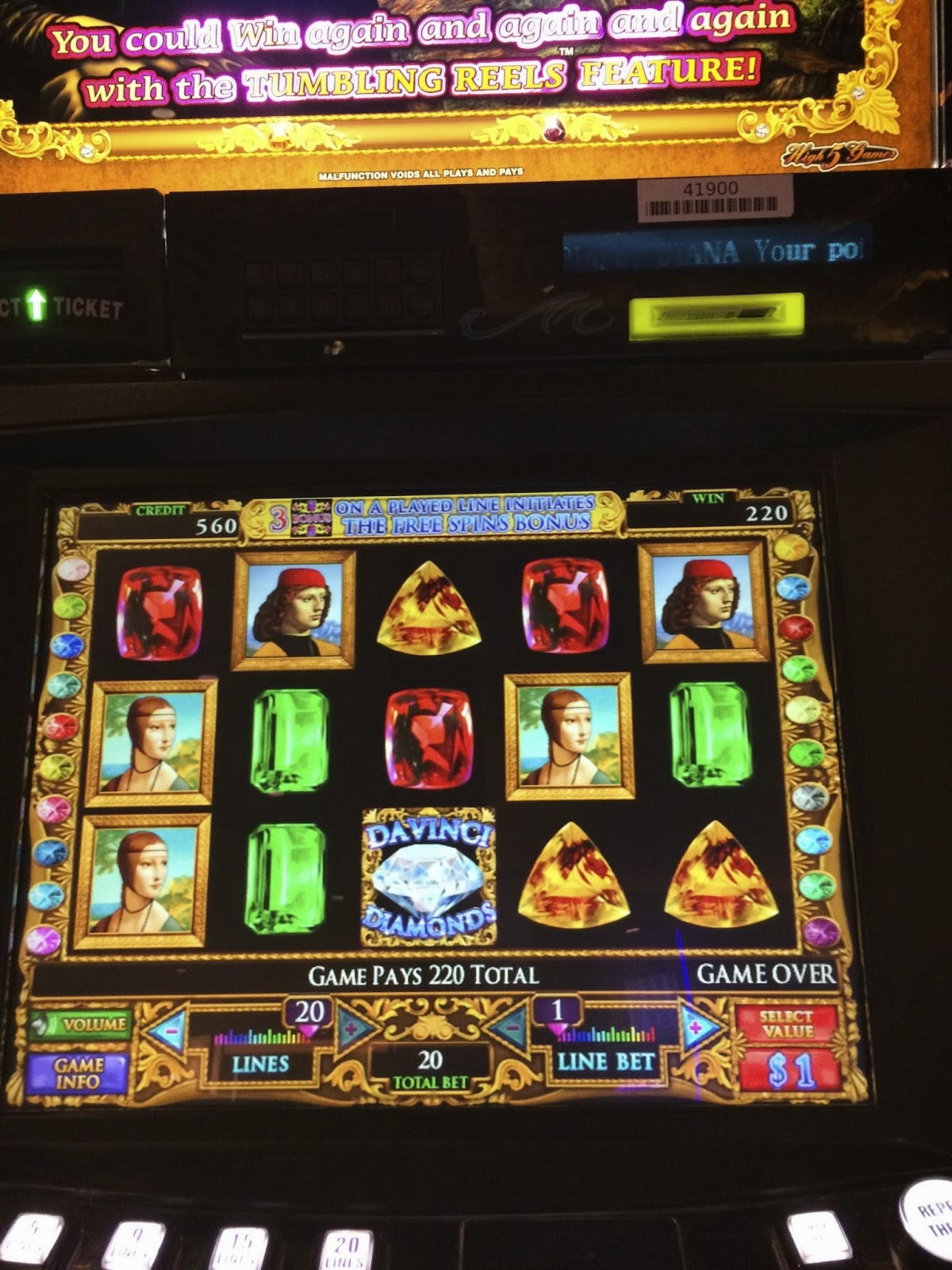 230 Free Spins no deposit at Road Casino 