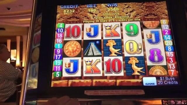 $565 casino chip at Royal Vegas Casino