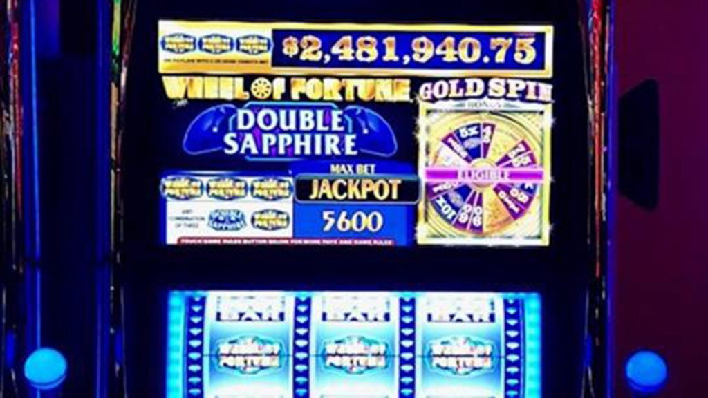 €33 Daily freeroll slot tournament at Berlin Casino 