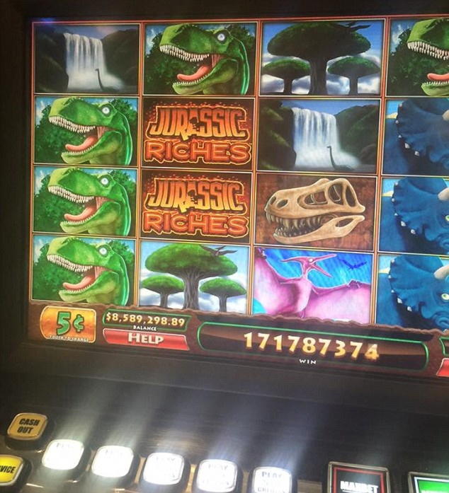 220 free casino spins at Yes Casino 