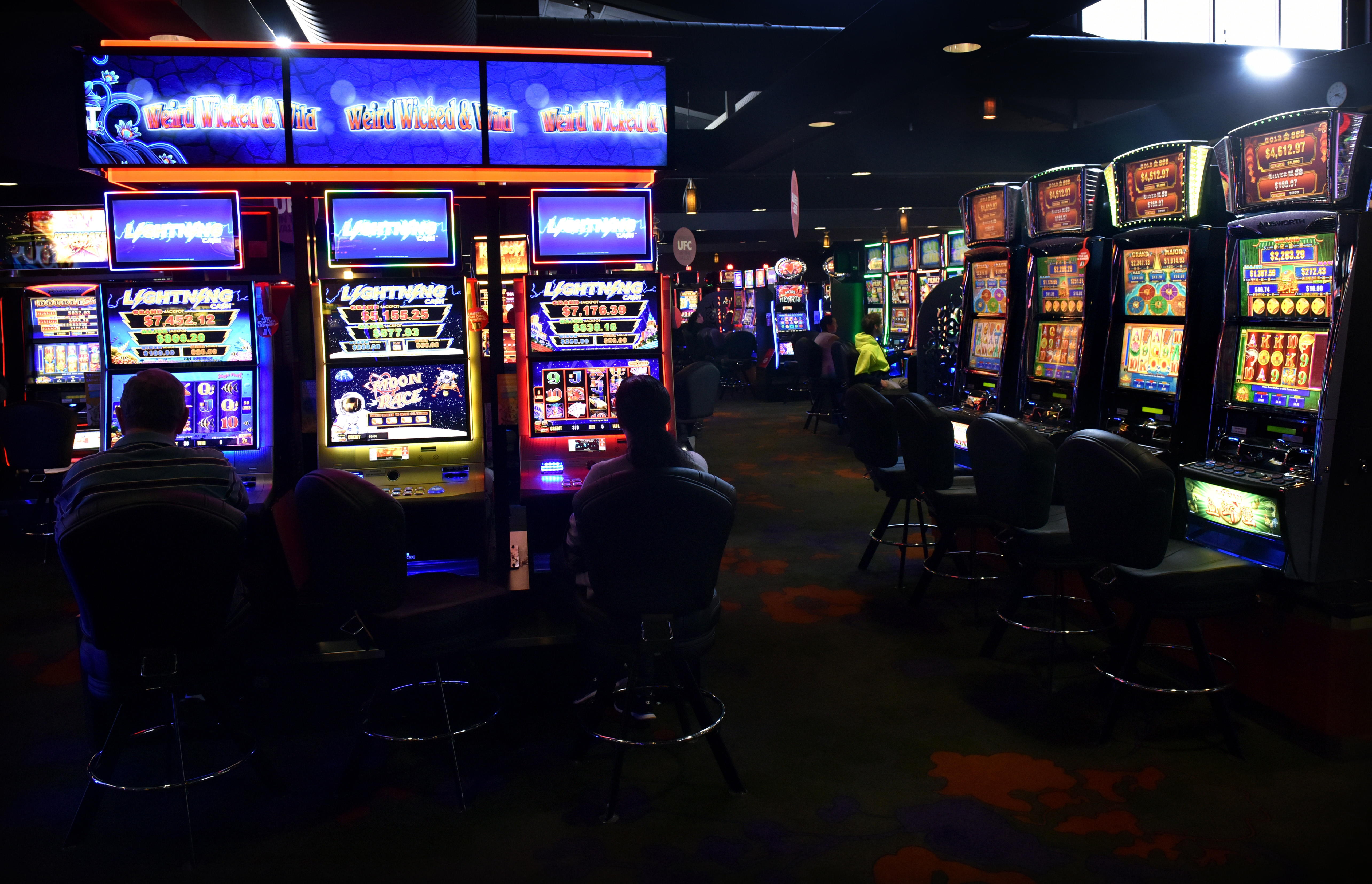 EUR 380 Free chip casino at Emu Casino