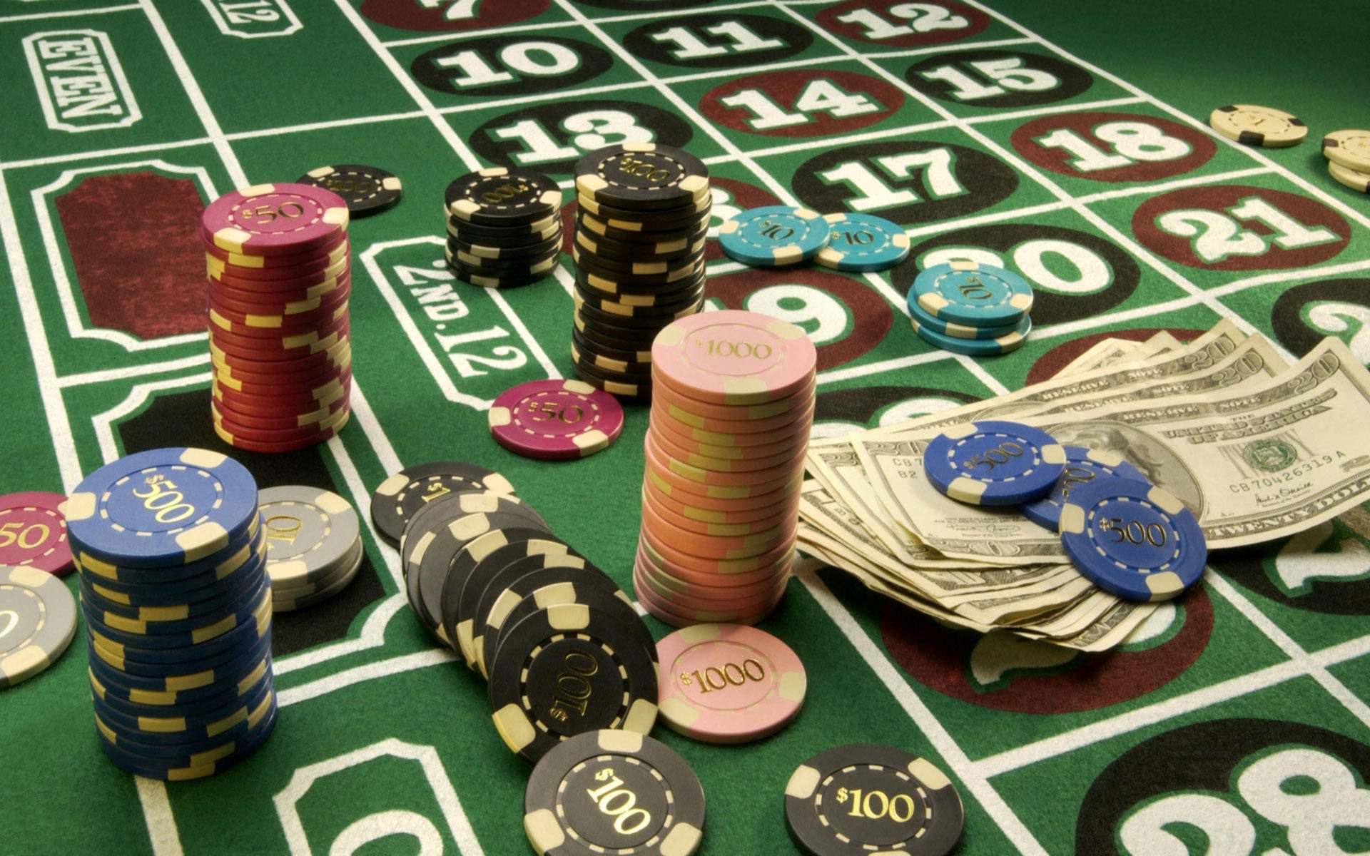 Eur 585 FREE CHIP CASINO at Big Jackpots Casino 